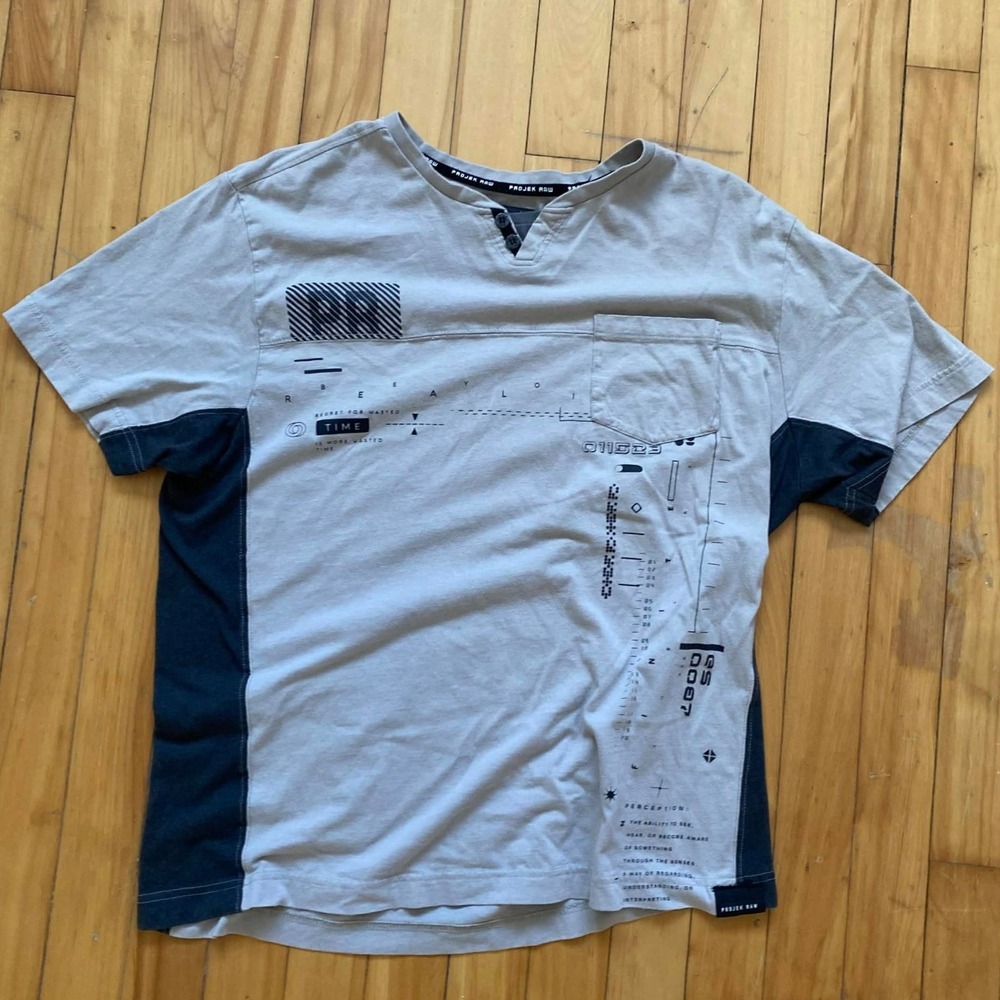 PROJEK RAW Men's Gray Graphic Henley T-Shirt Size Medium